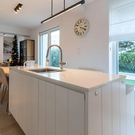 Superb Fully Renovated Semi-detached House For 6 People Le Touquet