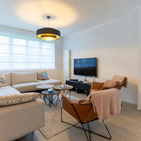 بيت للعطل Superb Fully Renovated Semi-detached House For 6 People
