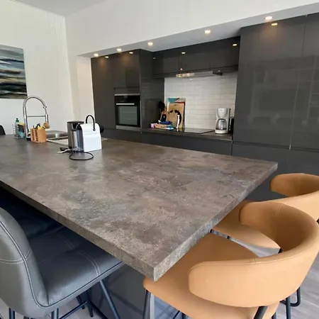 Vakantiehuis Superb Fully Renovated Semi-detached House For 6 People Le Touquet