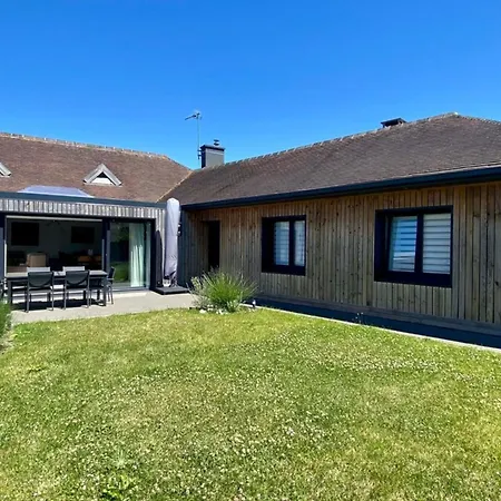 Superb Fully Renovated Semi-detached House For 6 People *