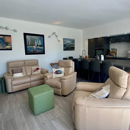 Superb Fully Renovated Semi-detached House For 6 People Le Touquet